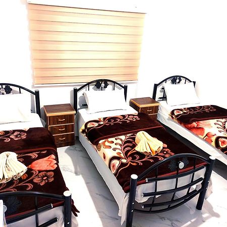 Majido Hotel Вади Муса Екстериор снимка
