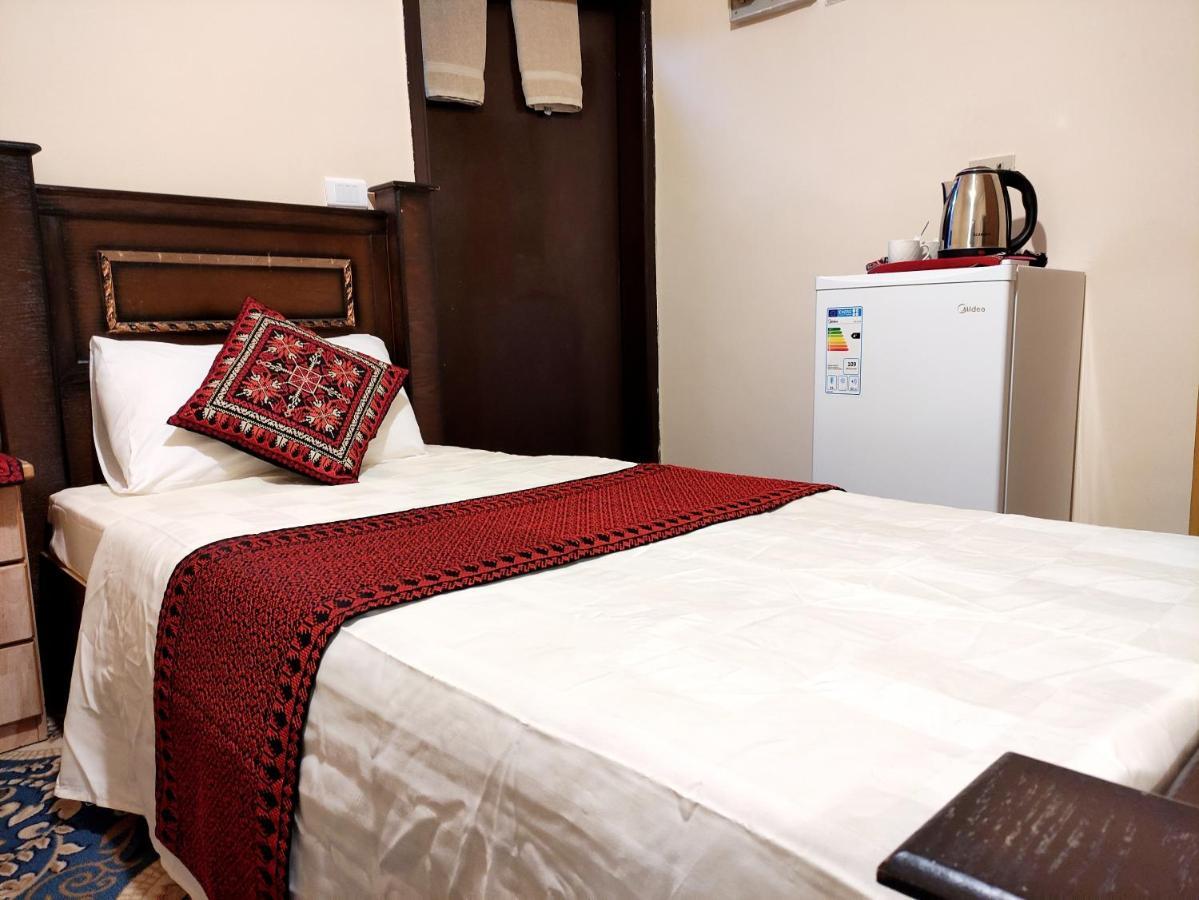 Majido Hotel Вади Муса Екстериор снимка