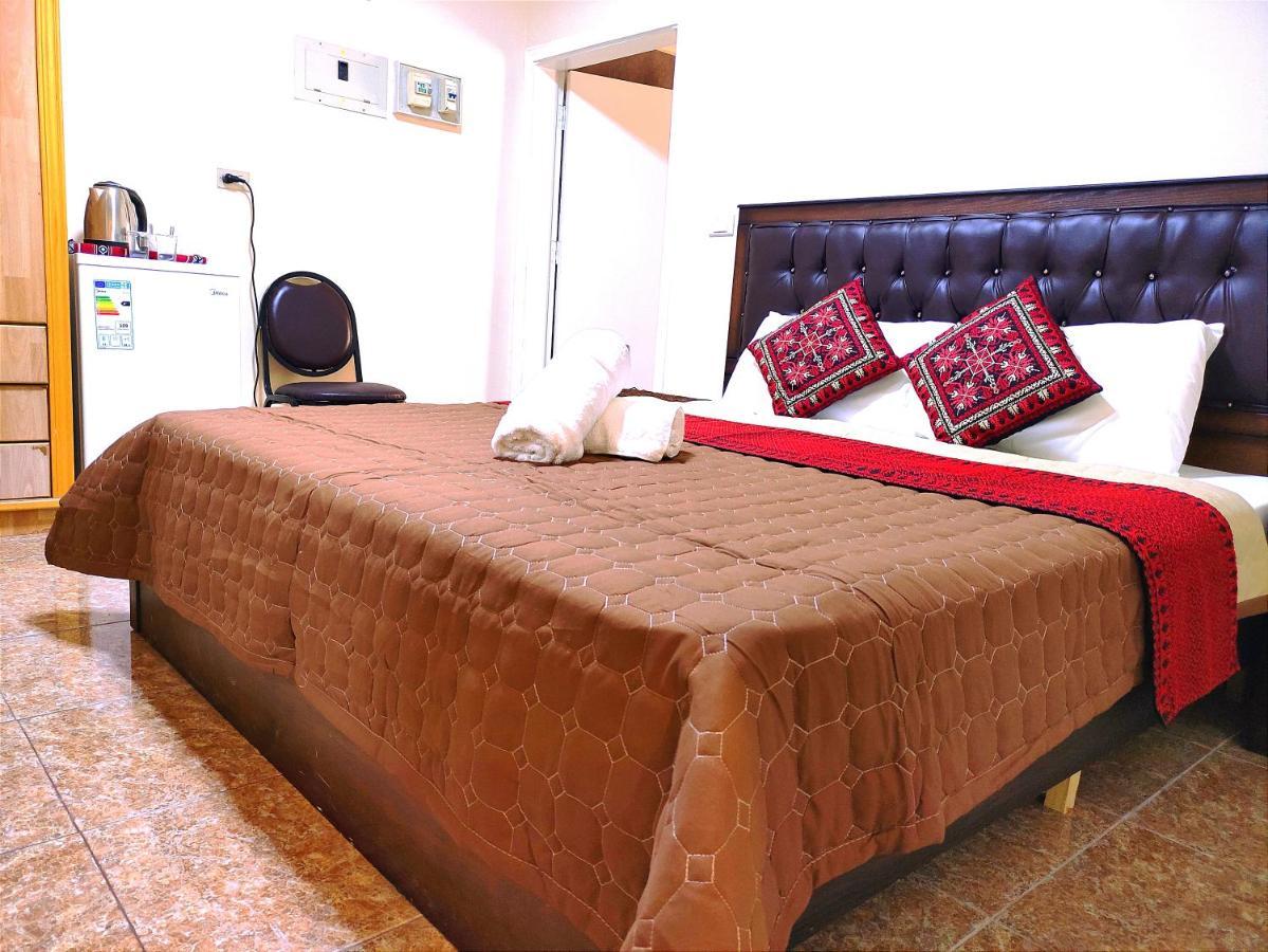 Majido Hotel Вади Муса Екстериор снимка