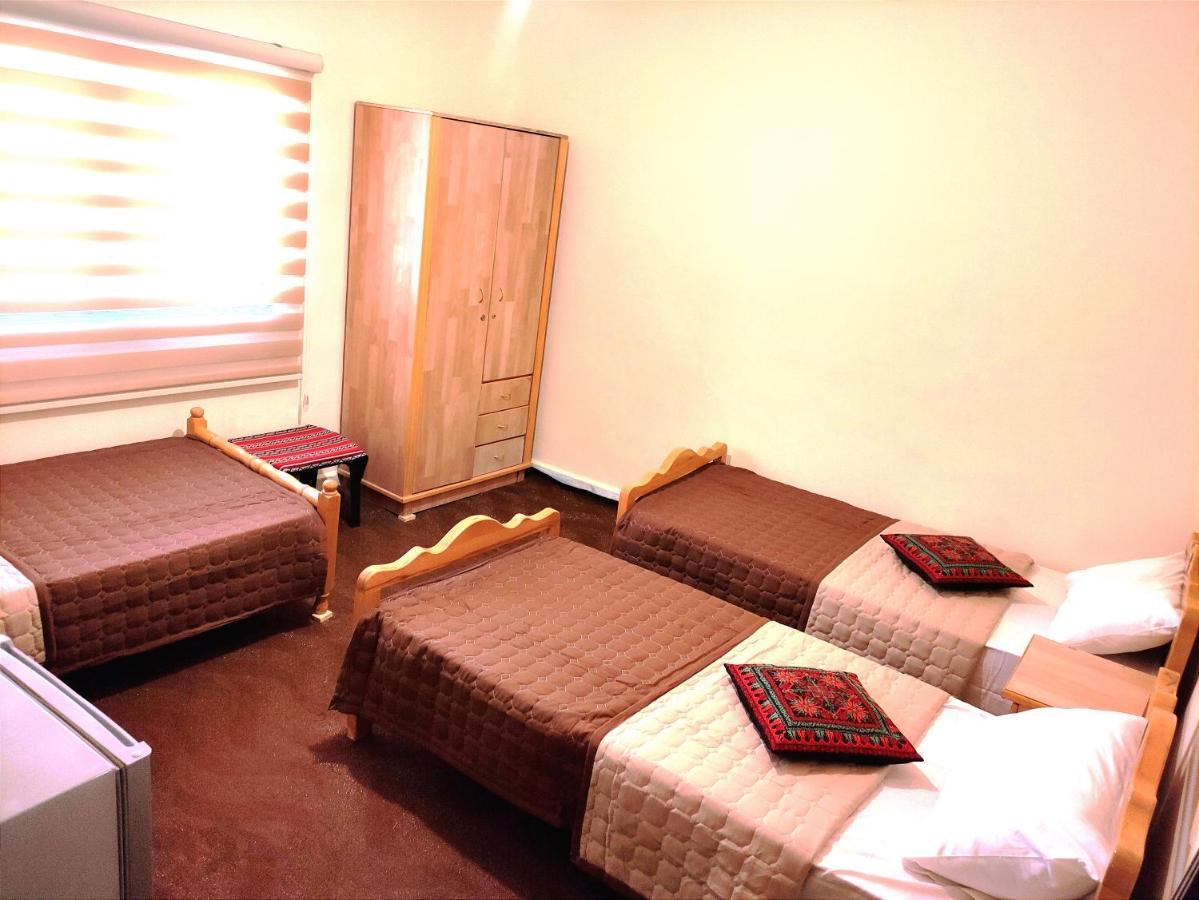 Majido Hotel Вади Муса Екстериор снимка